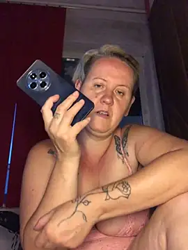 Snapshot of SofiaAmour chatting on July 1, 6:40 pm SofiaAmour online show from July 1, 6:40 pm
