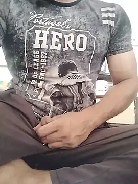 Snapshot of Rocky_boy4 chatting on June 14, 9:44 am Rocky boy4 online show from June 14, 9:44 am