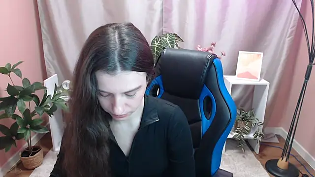 MistyBree online show from May 15, 7:04 am