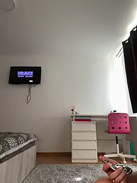 Snapshot of adellasweet chatting on March 17, 12:19 pm adellasweet online show from March 17, 12:19 pm