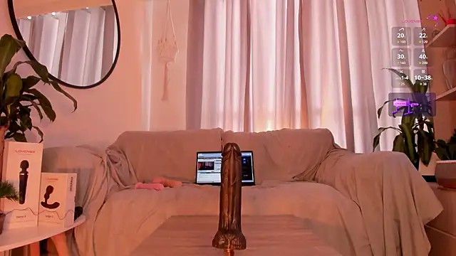 Snapshot of TaylerWhitelll chatting on March 14, 5:29 pm TaylerWhitelll online show from March 14, 5:29 pm