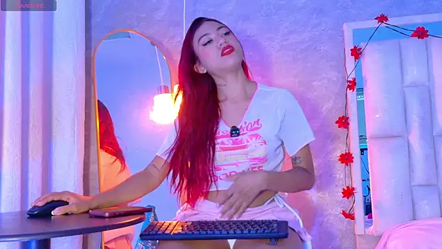 Bella-Sanders online show from April 24, 12:29 pm