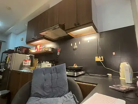 strawberryblossom93 online show from March 30, 2:51 pm