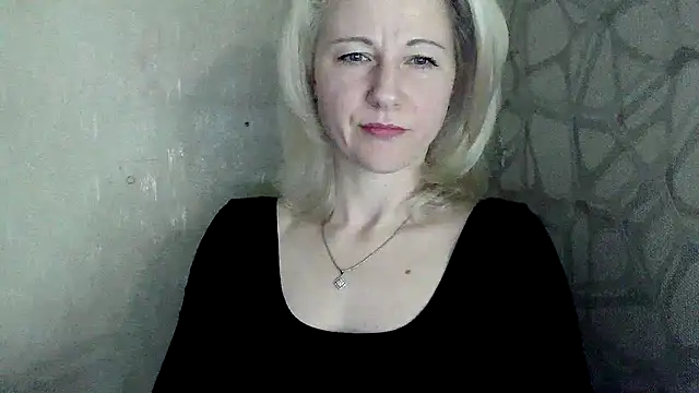 Snapshot of Katerina-Kissa chatting on April 22, 6:09 pm Katerina-Kissa online show from April 22, 6:09 pm
