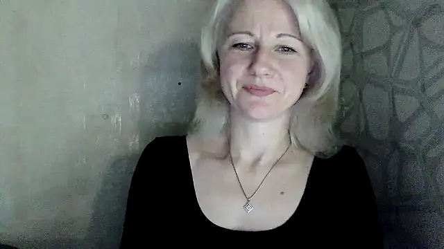 Snapshot of Katerina-Kissa chatting on April 23, 6:10 pm Katerina-Kissa online show from April 23, 6:10 pm