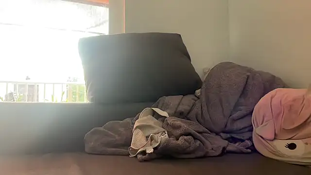 the king107 online show from April 9, 9:09 pm