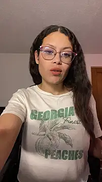 Snapshot of sara__aster chatting on April 3, 10:30 pm sara aster online show from April 3, 10:30 pm