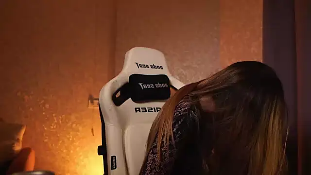 Snapshot of kissandtouch chatting on March 2, 5:20 pm kissandtouch online show from March 2, 5:20 pm