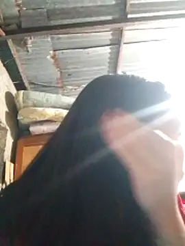 Snapshot of BiancaRoyale chatting on April 1, 7:20 am BiancaRoyale online show from April 1, 7:20 am