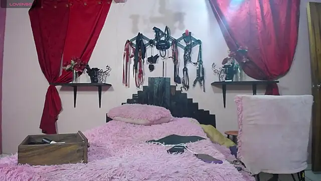 Snapshot of Yoko_vzla chatting on April 4, 12:20 am Yoko vzla online show from April 4, 12:20 am