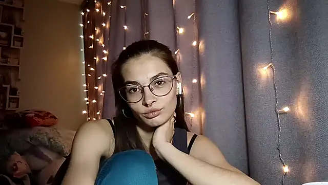 JInaMillsap online show from April 1, 7:53 am