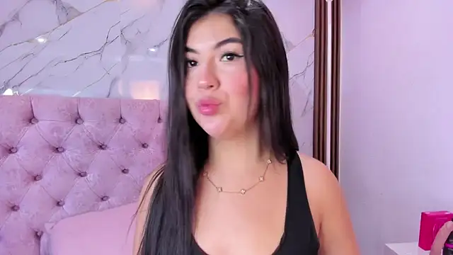 AbrilQuintana  online show from May 11, 11:38 am