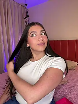 Caandace online show from March 30, 7:04 pm