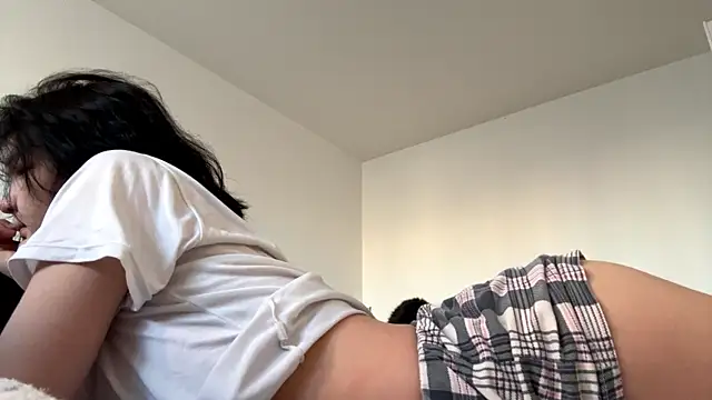 Snapshot of CartiBlue chatting on April 1, 1:41 pm CartiBlue online show from April 1, 1:41 pm