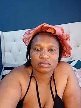 Snapshot of Cuddle_Zee chatting on March 11, 1:39 pm Cuddle Zee online show from March 11, 1:39 pm