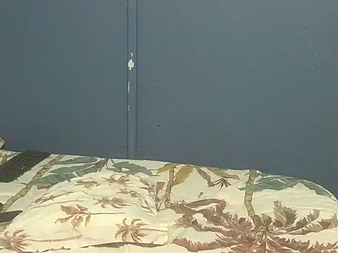 Snapshot of Cuddle_Zee chatting on May 3, 2:45 pm Cuddle Zee online show from May 3, 2:45 pm