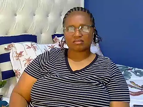 Snapshot of Cuddle_Zee chatting on May 4, 3:08 pm Cuddle Zee online show from May 4, 3:08 pm