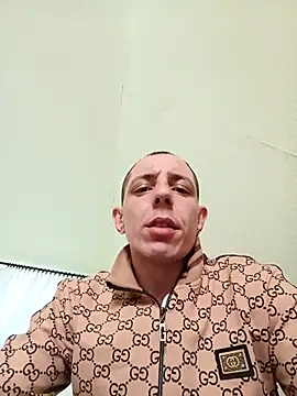 Hugo1993 online show from April 3, 2:48 pm