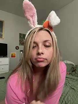 Snapshot of imkhloe chatting on March 23, 5:50 pm imkhloe online show from March 23, 5:50 pm