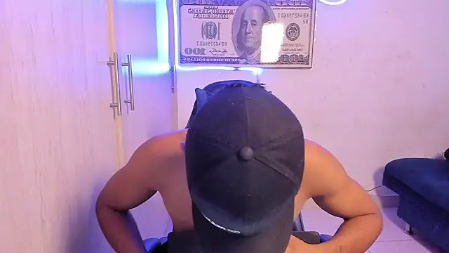 jossi12345j online show from May 7, 12:32 pm