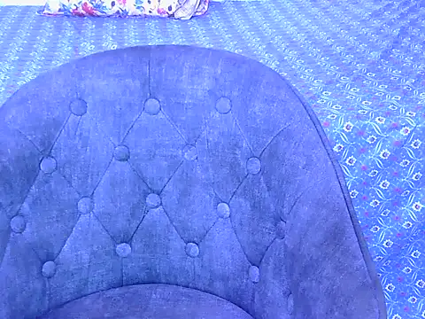 Snapshot of yours-isha chatting on March 17, 5:00 am yours-isha online show from March 17, 5:00 am