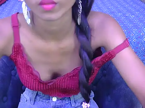 Snapshot of yours-isha chatting on March 22, 5:11 am yours-isha online show from March 22, 5:11 am