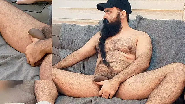 Barba Negra Fumador online show from May 4, 12:06 am