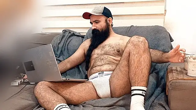 Snapshot of Barba_Negra_Fumador chatting on June 21, 8:44 pm Barba Negra Fumador online show from June 21, 8:44 pm