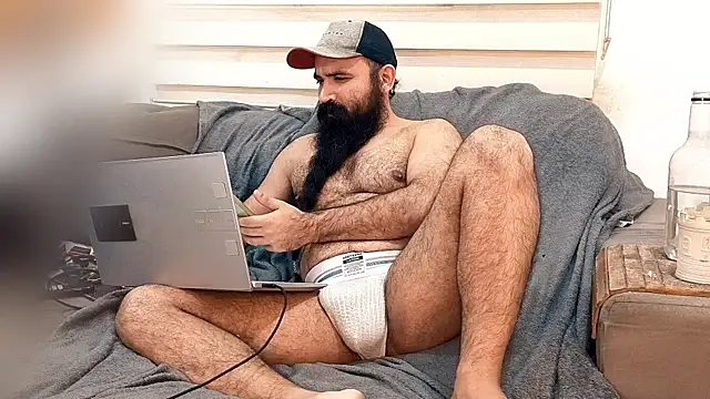 Snapshot of Barba_Negra_Fumador chatting on June 30, 5:36 pm Barba Negra Fumador online show from June 30, 5:36 pm