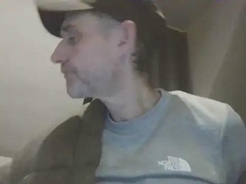 Snapshot of DOUBLETROUBLE7773 chatting on March 25, 11:22 pm DOUBLETROUBLE7773 online show from March 25, 11:22 pm