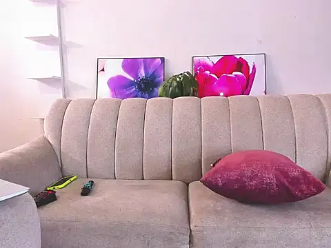 Snapshot of monky_0002 chatting on March 27, 4:18 pm monky 0002 online show from March 27, 4:18 pm