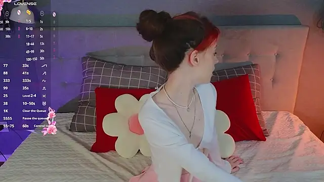 Snapshot of stelamontis chatting on March 26, 3:45 am stelamontis online show from March 26, 3:45 am