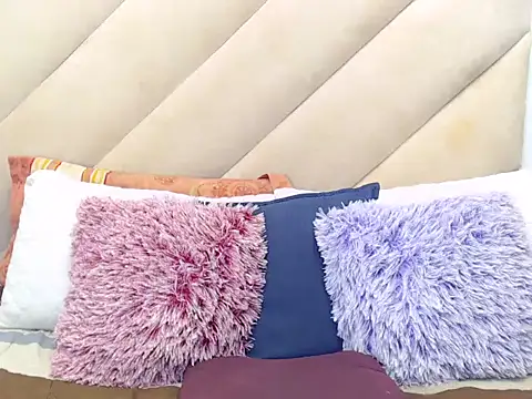 Snapshot of TokyoXXX chatting on April 2, 8:50 pm TokyoXXX online show from April 2, 8:50 pm