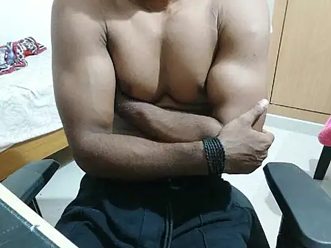 kratosTheHunk online show from May 2, 12:10 pm