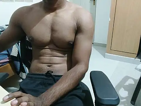 kratosTheHunk online show from May 11, 5:43 pm
