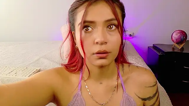 Sophie Evanns  online show from March 14, 6:02 pm