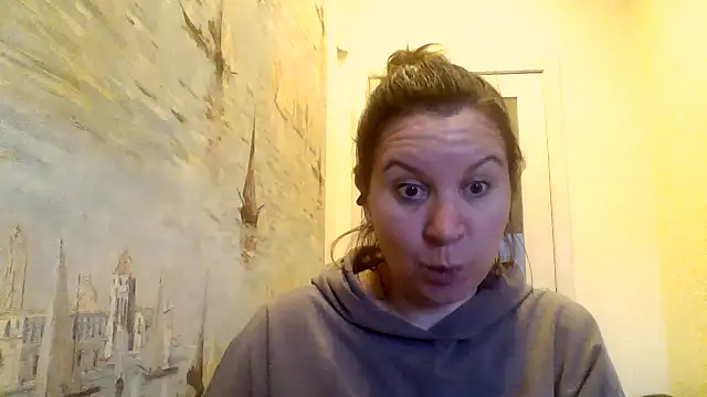 LaraHarper online show from May 13, 4:04 pm