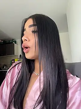 Snapshot of Bella_Smithe chatting on March 20, 3:50 pm Bella Smithe online show from March 20, 3:50 pm