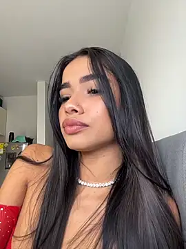 Snapshot of Bella_Smithe chatting on March 24, 4:34 pm Bella Smithe online show from March 24, 4:34 pm