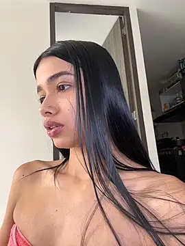 Snapshot of Bella_Smithe chatting on April 16, 4:08 pm Bella Smithe online show from April 16, 4:08 pm