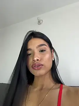 Snapshot of Bella_Smithe chatting on May 12, 2:36 pm Bella Smithe online show from May 12, 2:36 pm