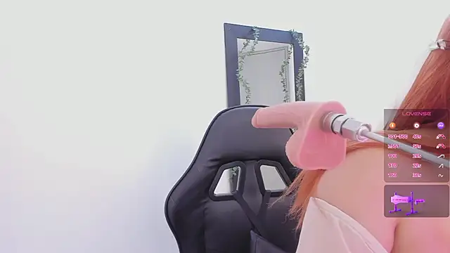 Snapshot of Kloeraize chatting on March 5, 11:45 pm Kloeraize online show from March 5, 11:45 pm