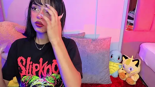 Snapshot of Taylor__0 chatting on March 13, 1:40 pm Taylor 0 online show from March 13, 1:40 pm