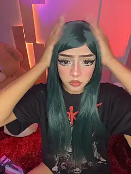 Snapshot of Taylor__0 chatting on April 1, 1:12 pm Taylor 0 online show from April 1, 1:12 pm