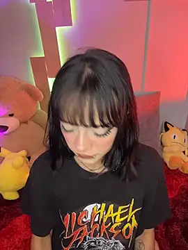 Snapshot of Taylor__0 chatting on April 4, 1:08 pm Taylor 0 online show from April 4, 1:08 pm