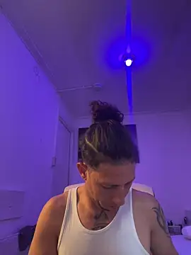 TitanNoir online show from May 3, 4:24 pm
