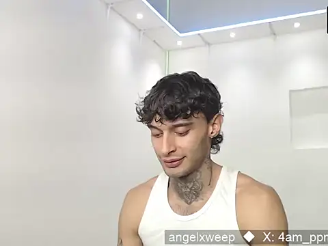 yourxcyberxangel online show from March 24, 1:43 am