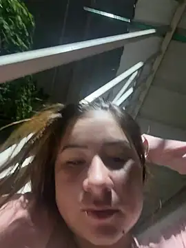 Snapshot of Zoe_Luxxe_ chatting on April 27, 1:47 am Zoe Luxxe online show from April 27, 1:47 am