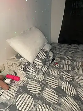 Encore Angel online show from March 4, 1:39 pm