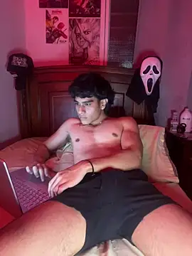 Snapshot of IronLatino chatting on April 15, 3:02 am IronLatino online show from April 15, 3:02 am
